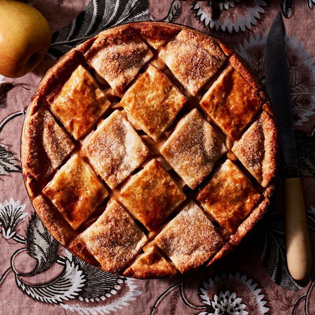 decorative tile double-crust apple pie