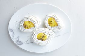 meringues-067-exp-1-mld110852.jpg