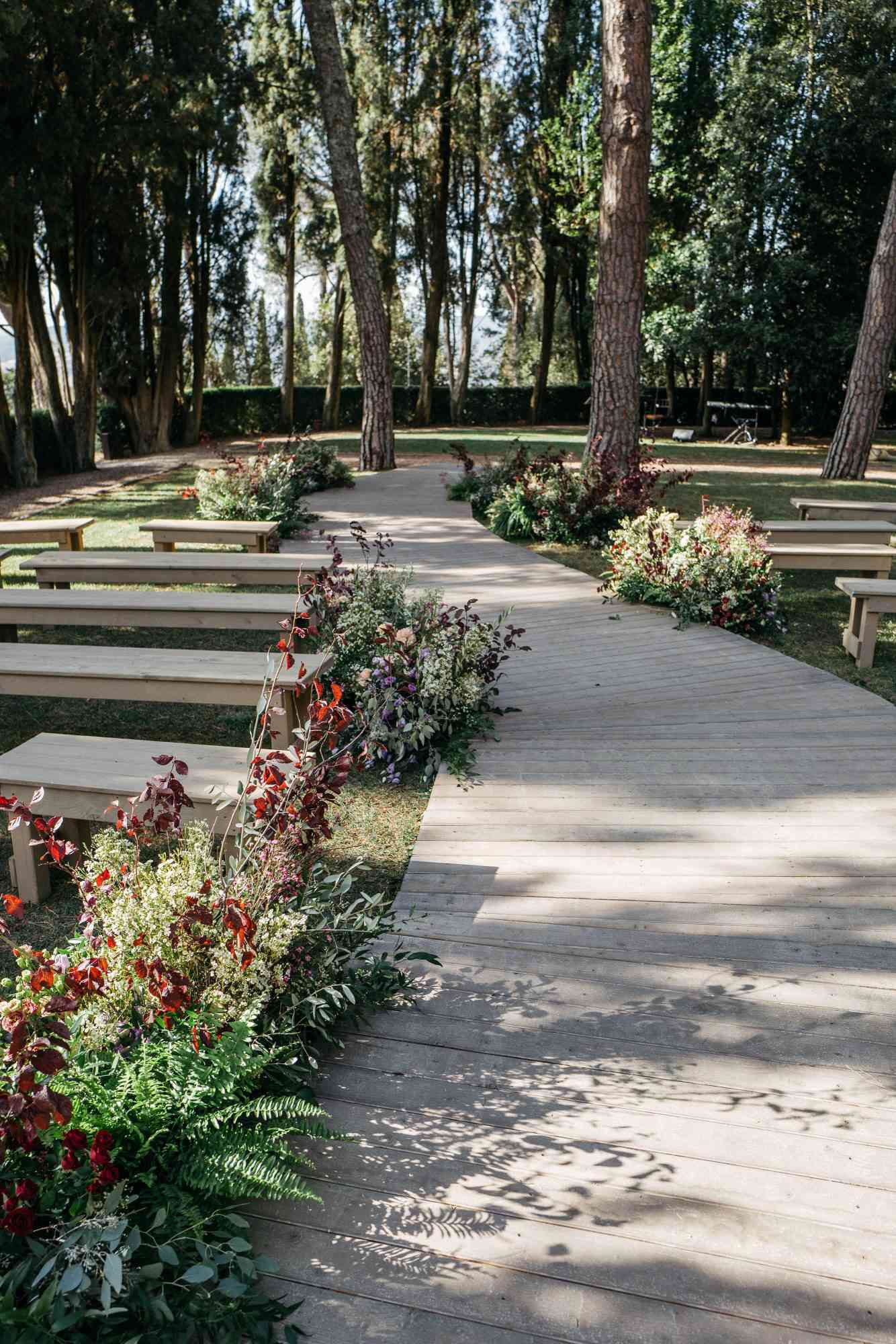 sara sam italy wedding ceremony seating aisle