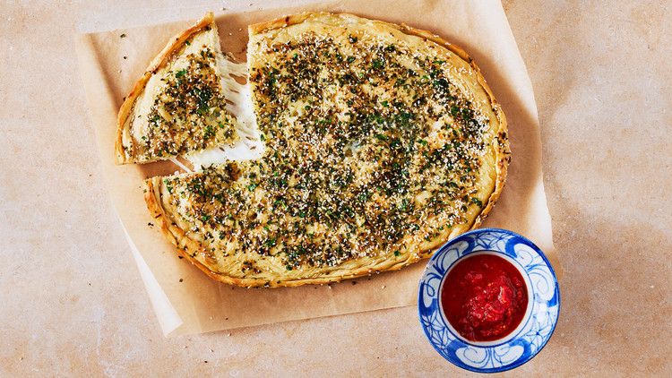 mozzarella-stuffed garlic-and-herb bread