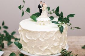 Simple Vintage Wedding Cake