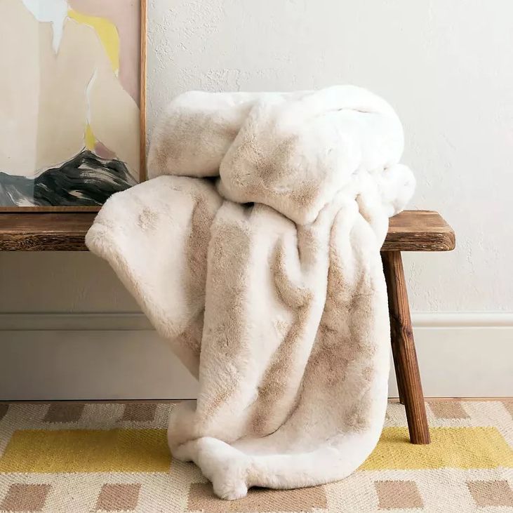 plush throw blanket