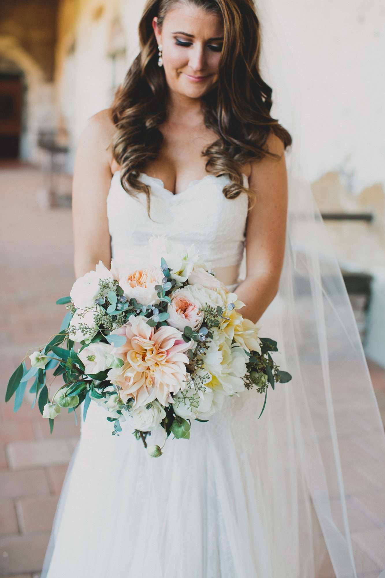 full dahlia wedding bouquet