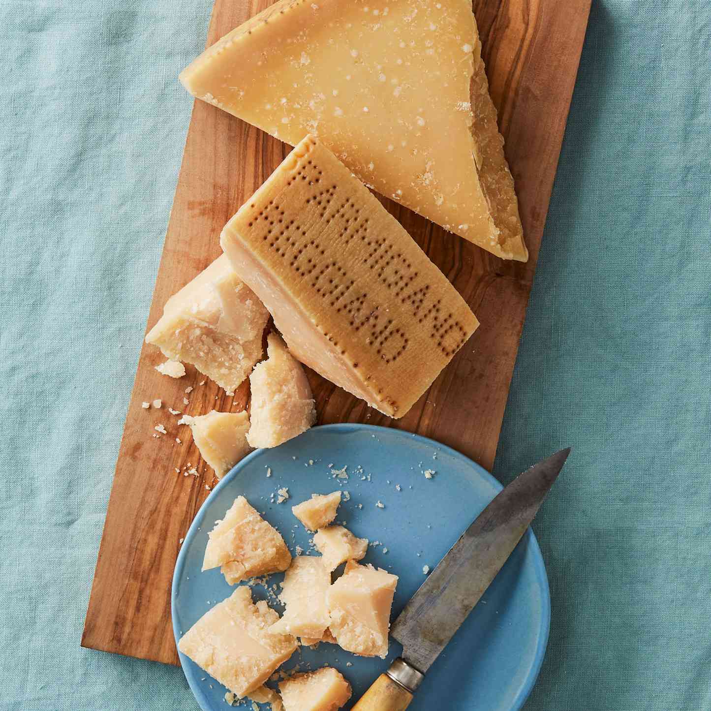 parmigiano reggiano cheese cut plate