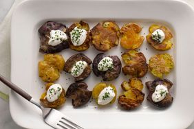 martha-stewart-cooking-school-smashed-potatoes-am-1386-d110633-20130923.jpg