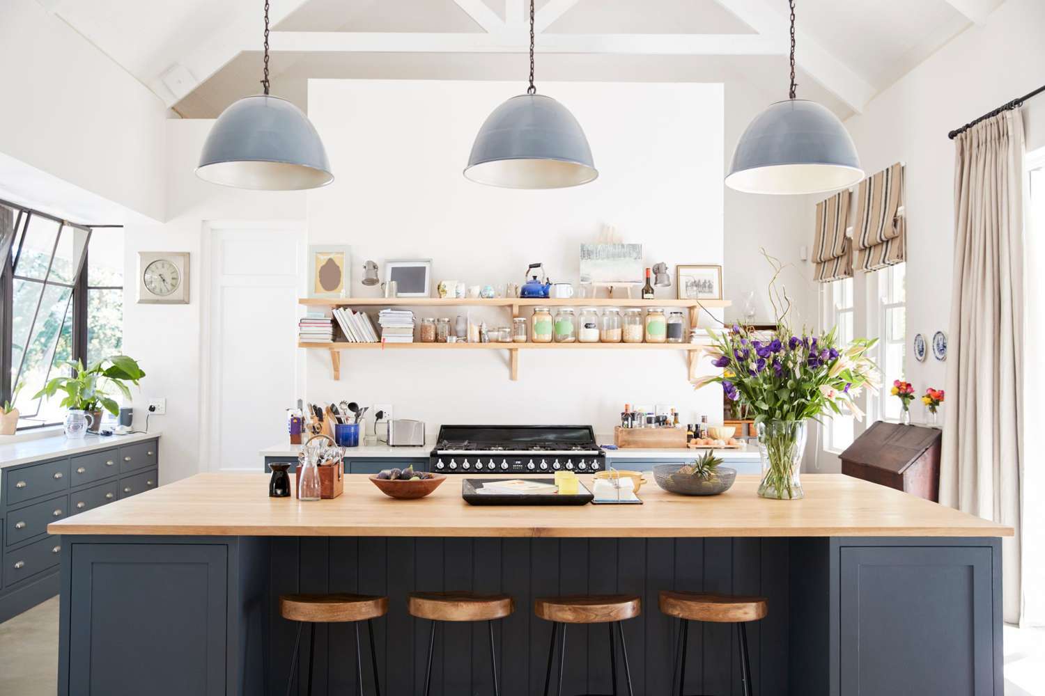 charcoal grey kitchen