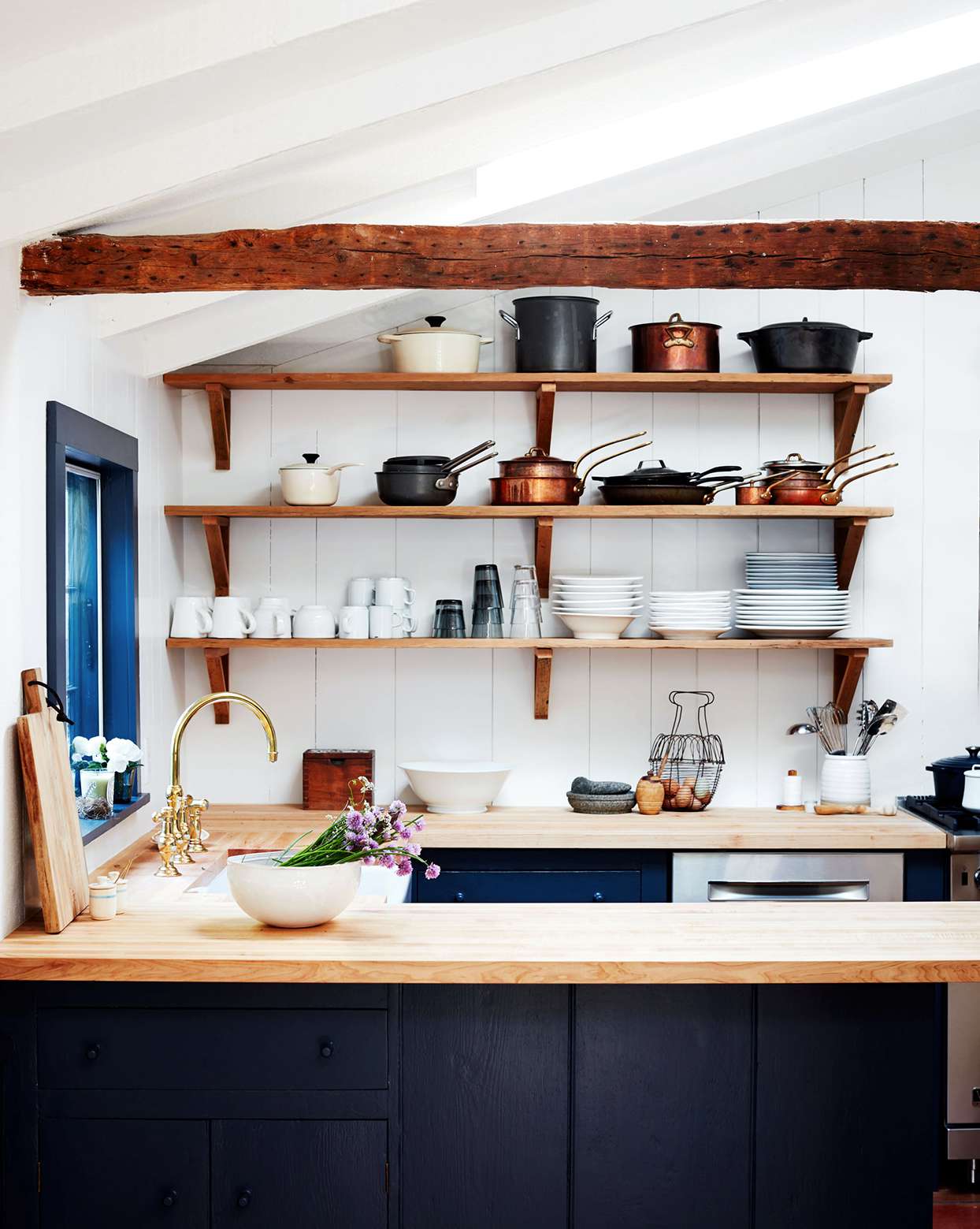 carolyn murphy home kitchen open shelving counters