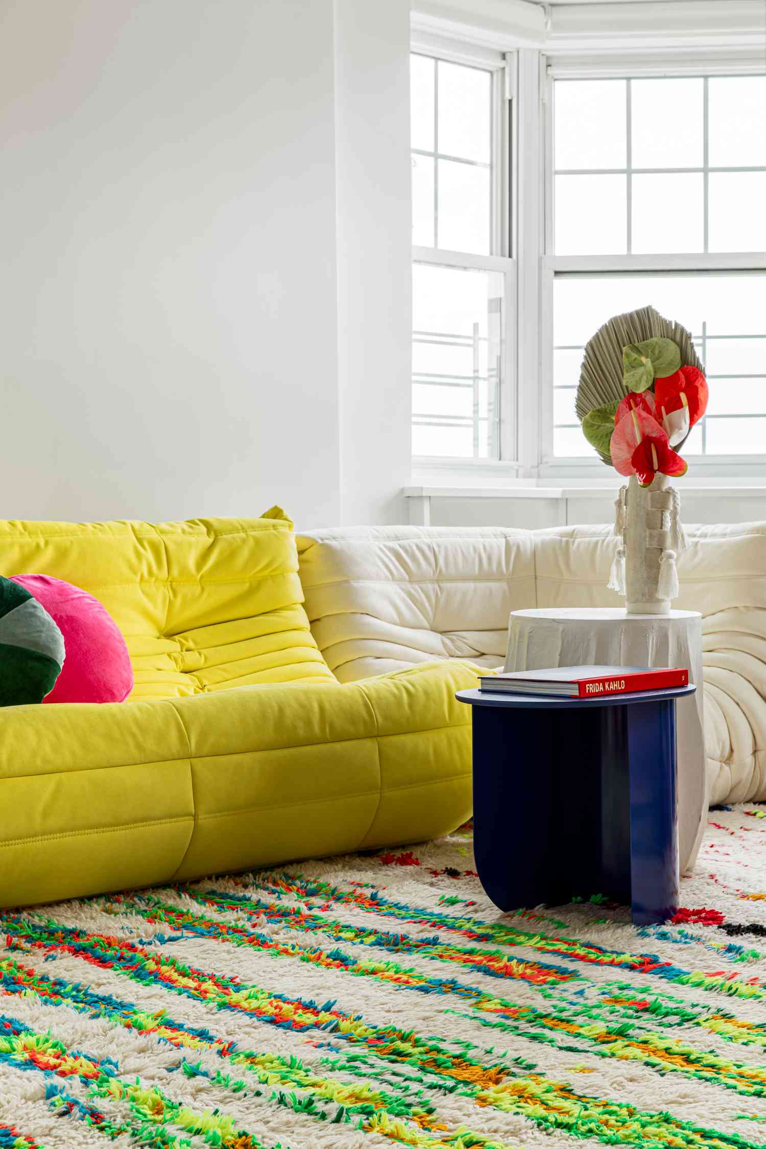 LIVING ROOM RUG IDEAS