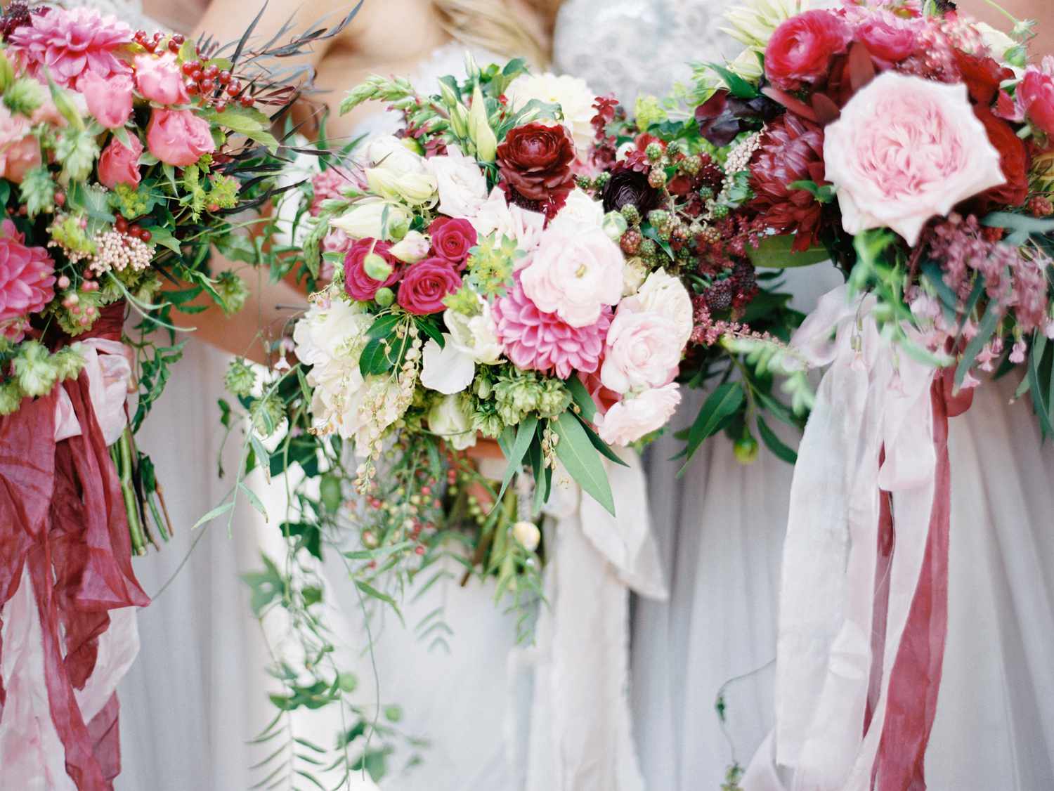 bride bridesmaides dahlia bouquet pink flowers