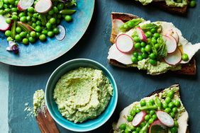 poached chicken sandwiches with peas and radishes
