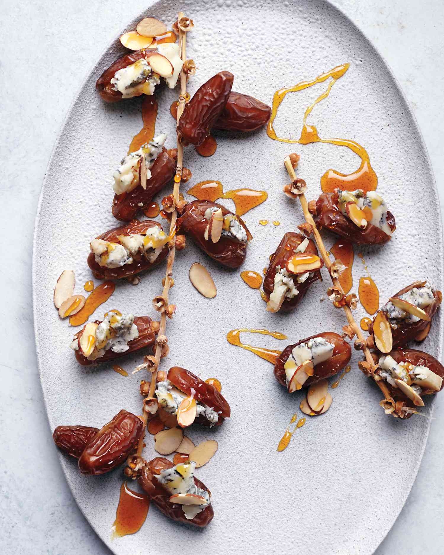 dates-blue-cheese-238-lighter-d112542.jpg