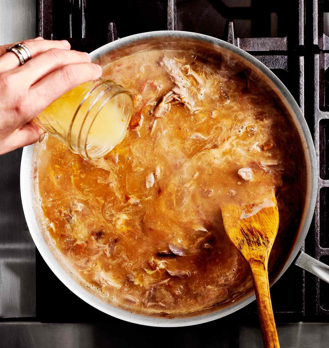 stir jarred mixture to simmering gravy