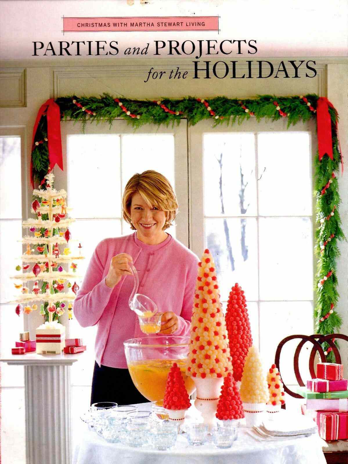 Christmas with decorvow Living: Parties and Projects for the Holidays (Volume 4)