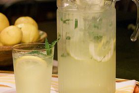 Mint lemonade