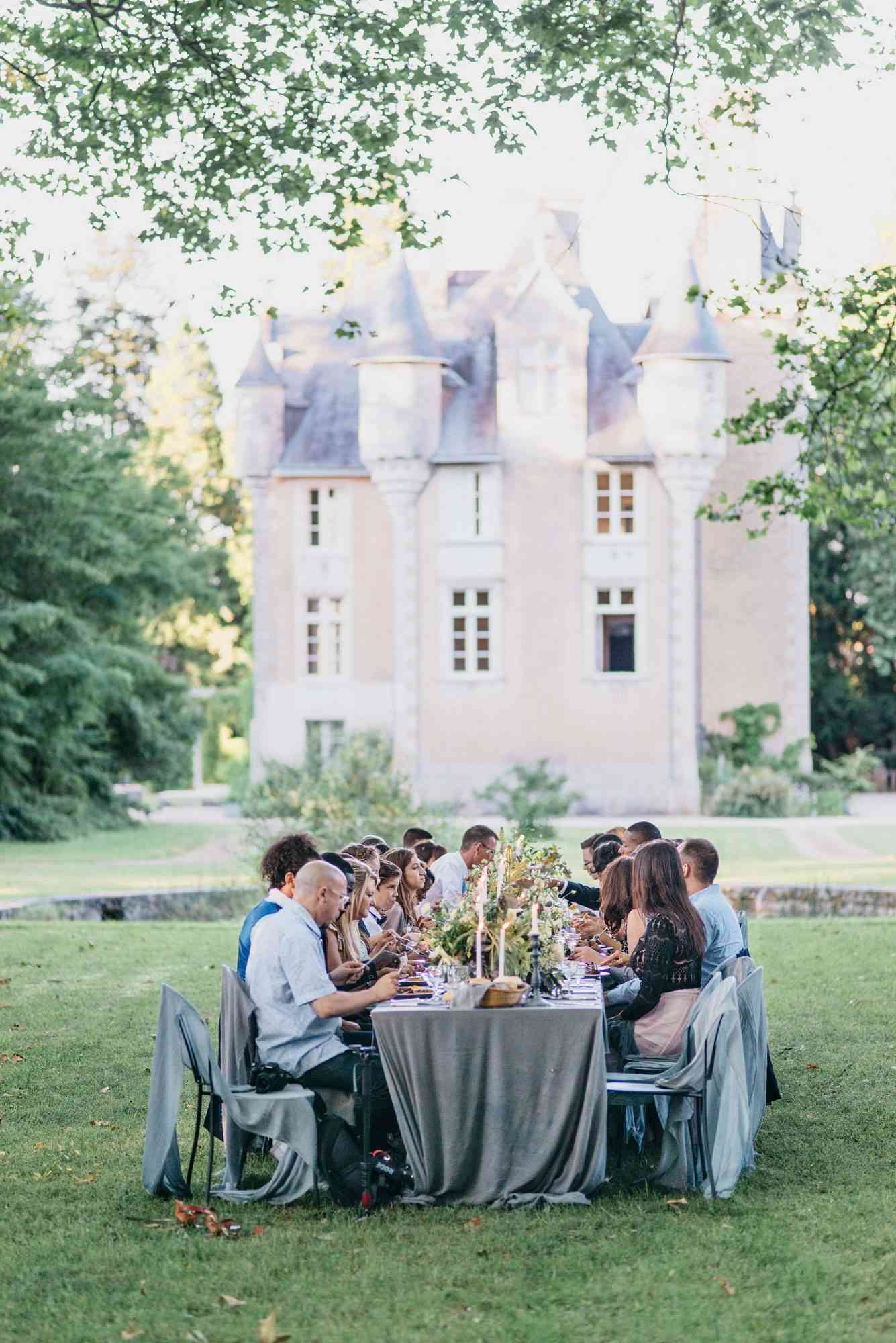 reception dinner guests