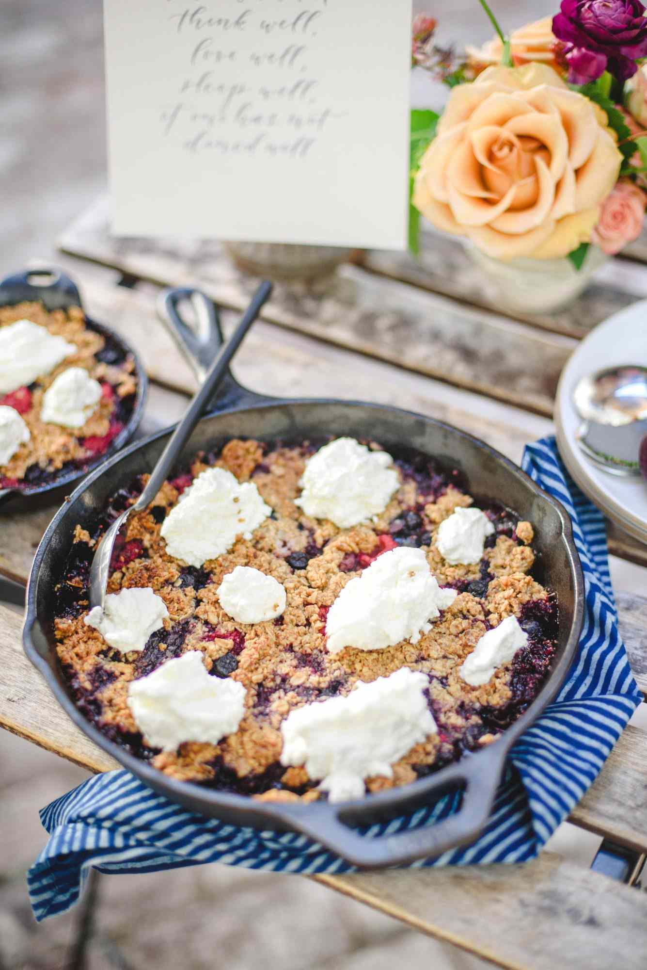blueberry crisp