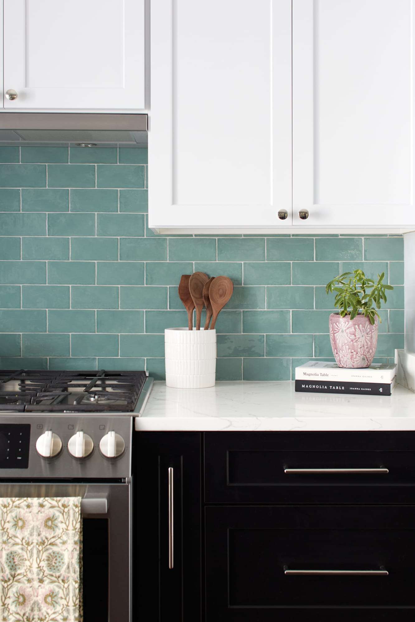 Kitchen with blue backsplash