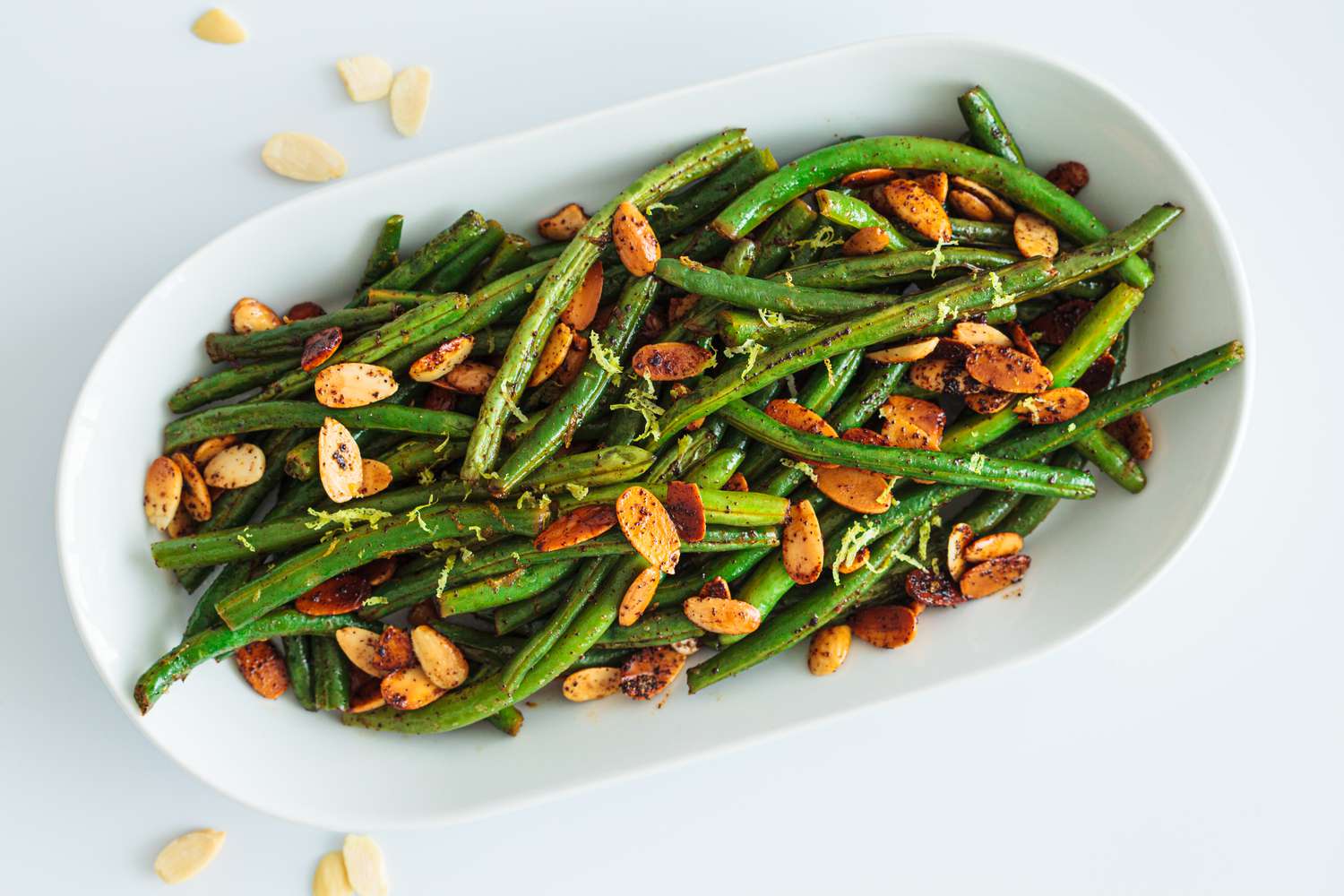 Green beans with almonds and lemon