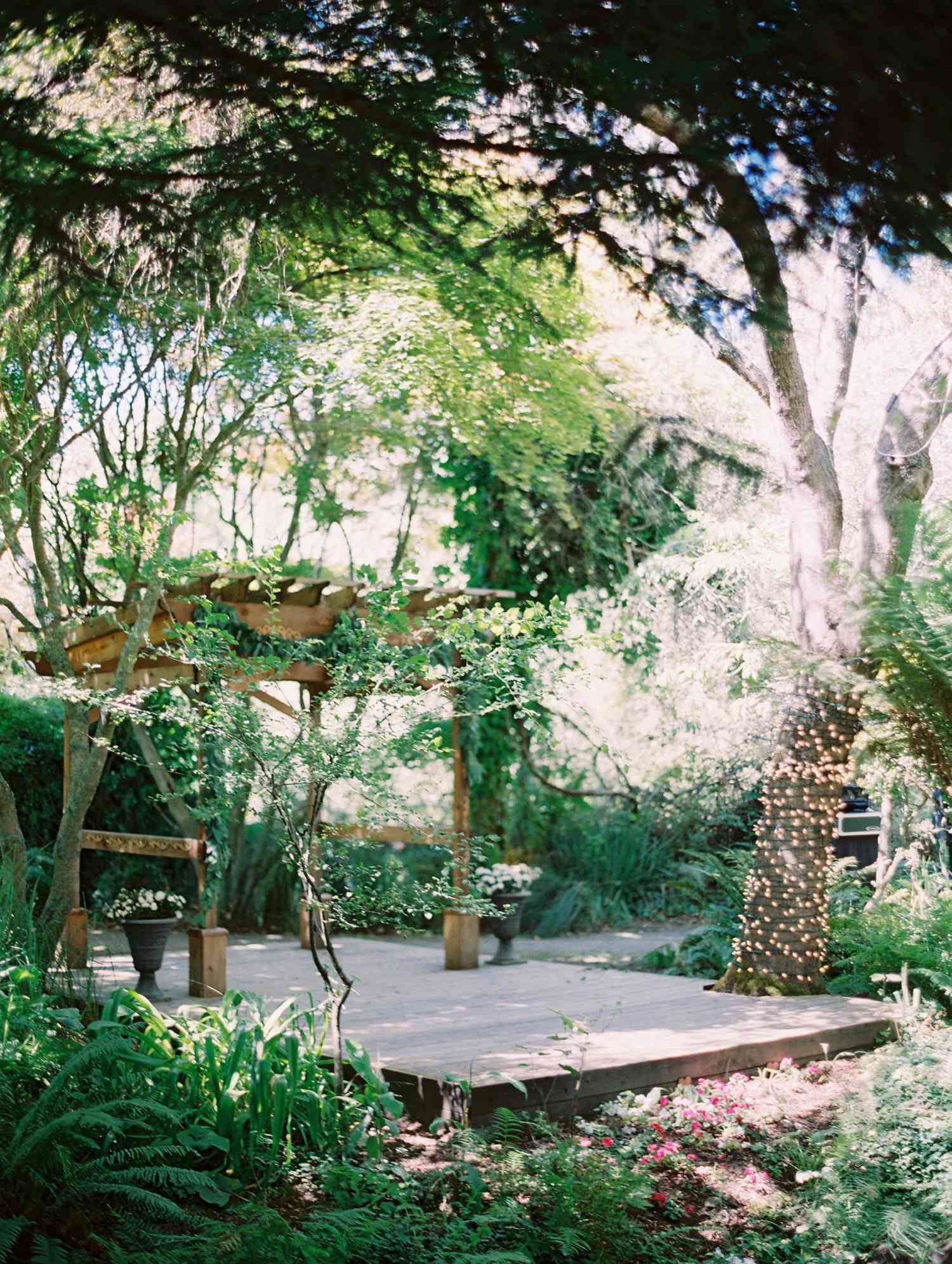 outdoor garden ceremony space
