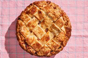 peach lattice pie