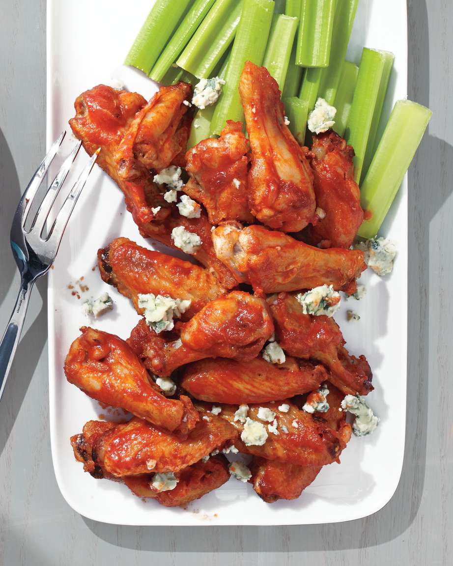 sriracha-buffalo-chicken-wings-371-d112539.jpg