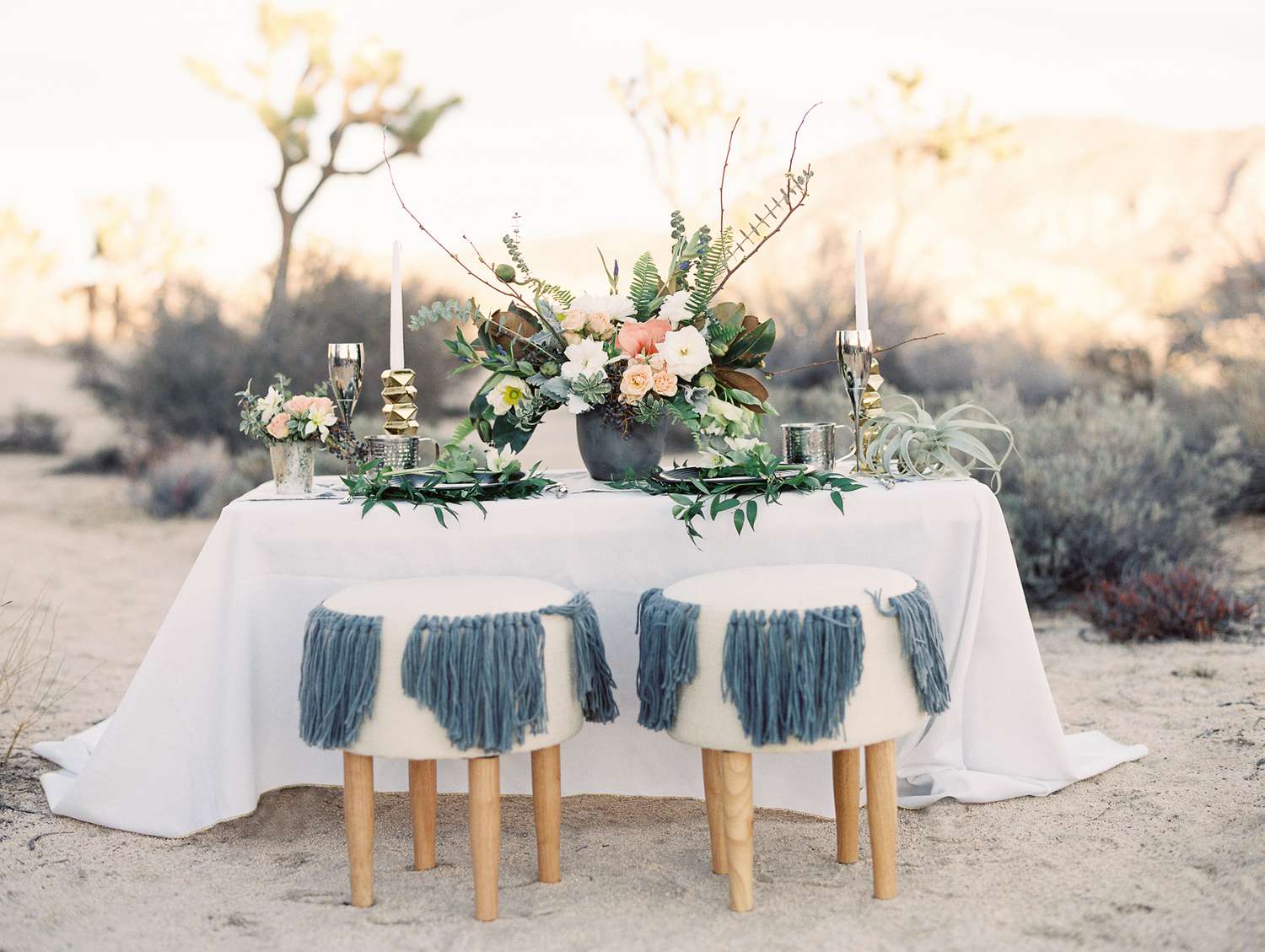 desert wedding inspired sweetheart table