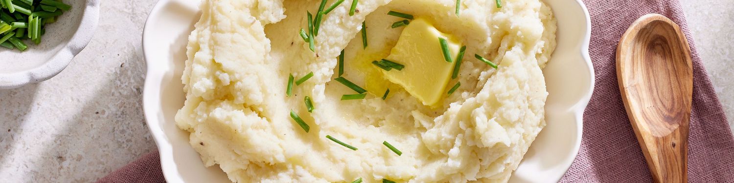 mashed potatoes with butter and chives