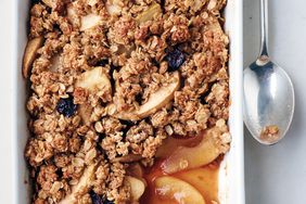 apple-oat-crisp-02-58678-md110320.jpg