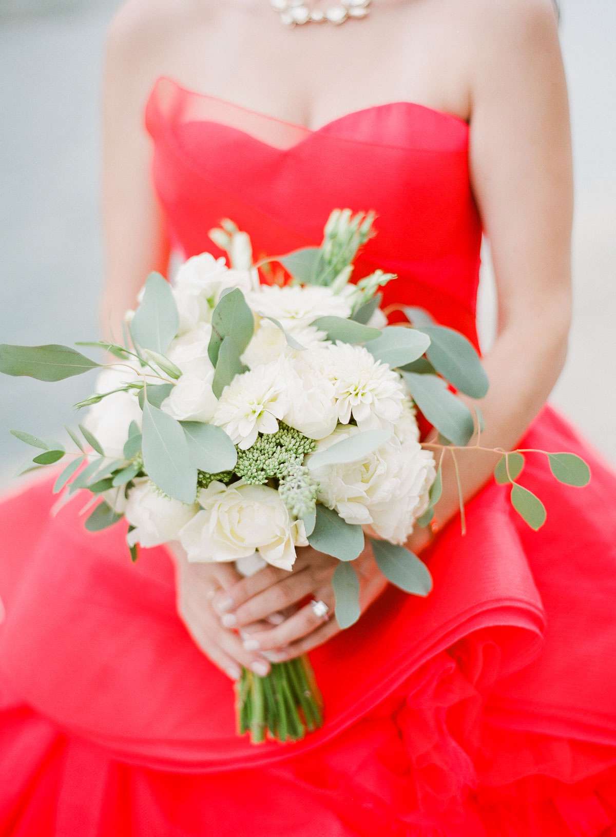 paris wedding white bouquet