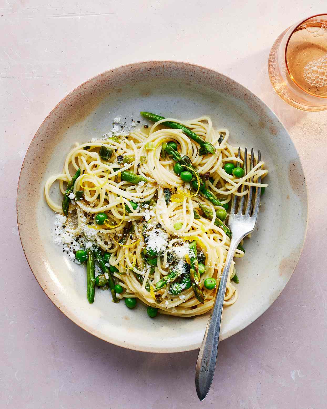 Spaghettini with Charred Scallions and Peas