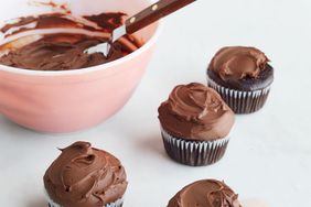 cupcakes-069-d113084-2.jpg