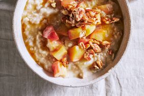 spiced apple oatmeal
