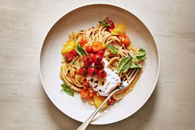 Spaghetti with tomatoes