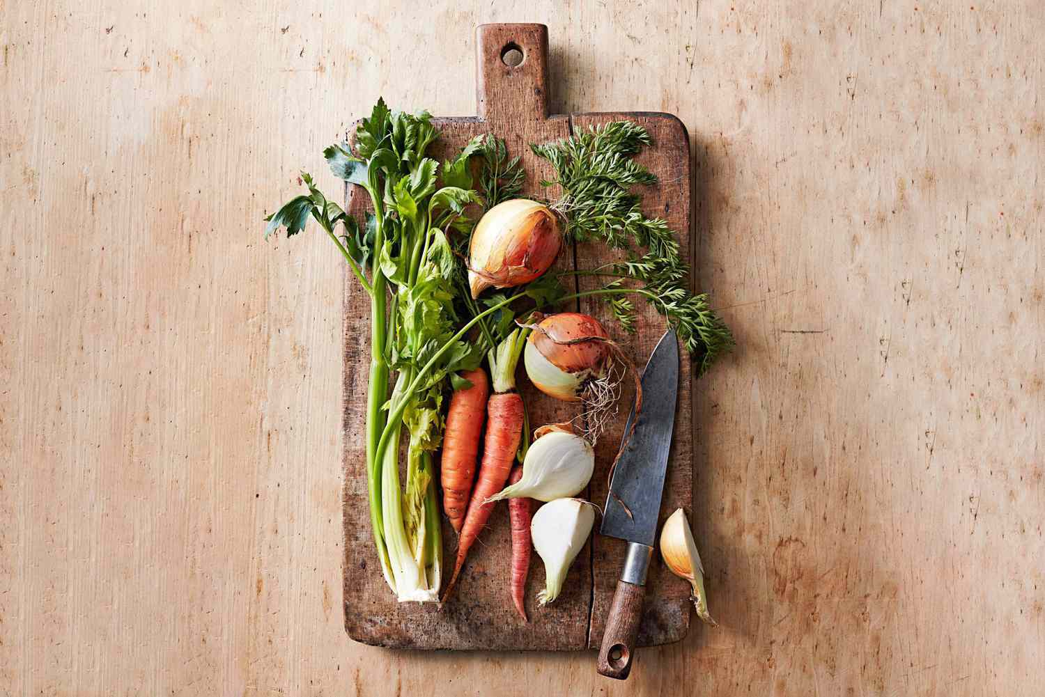 veggies cutting board knife