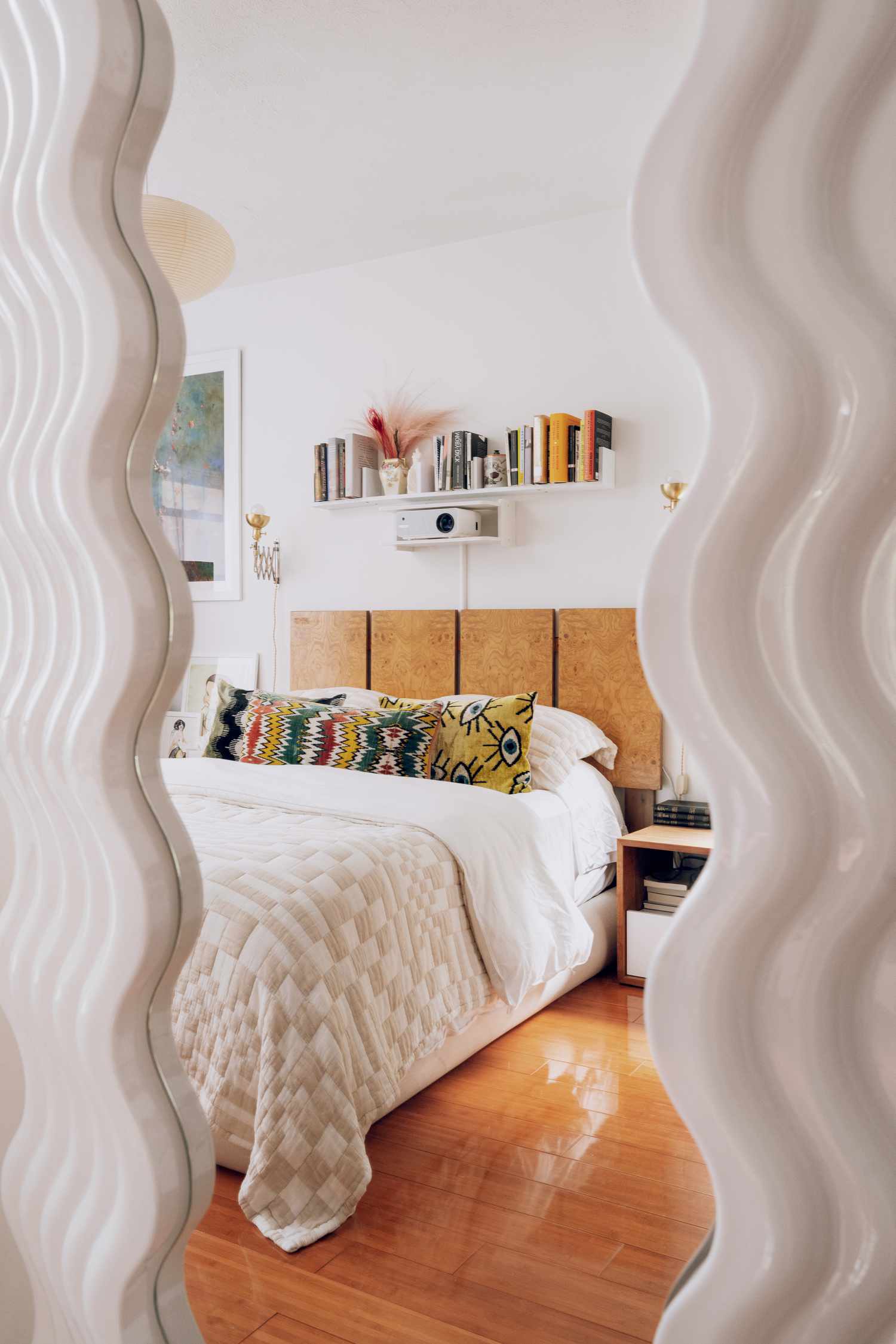 mirror for larger space