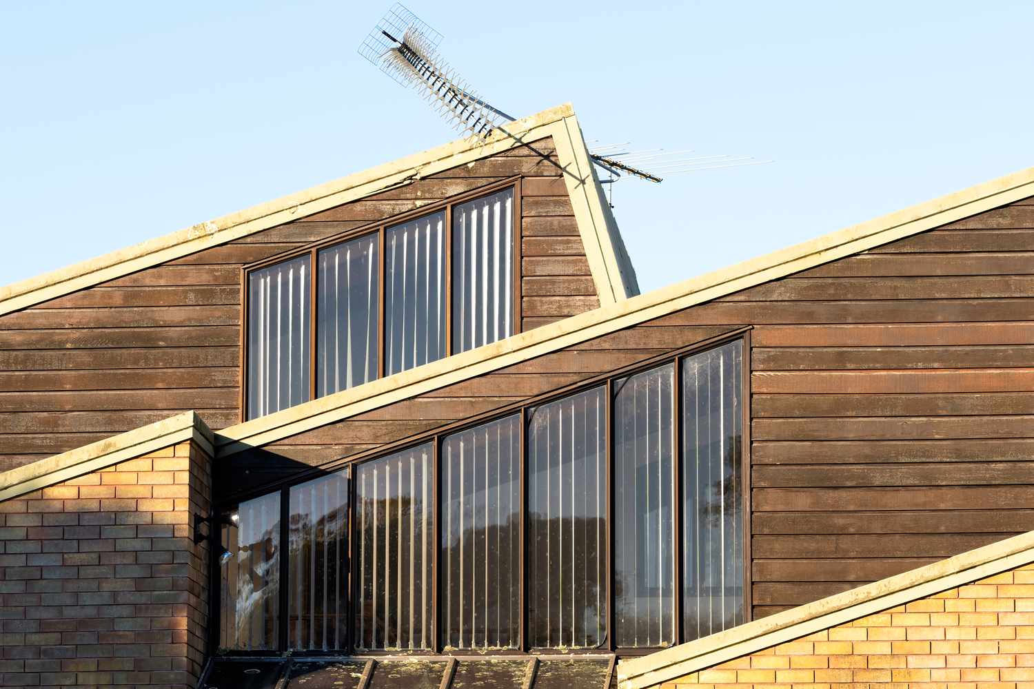 Saltbox Skillion Roof 