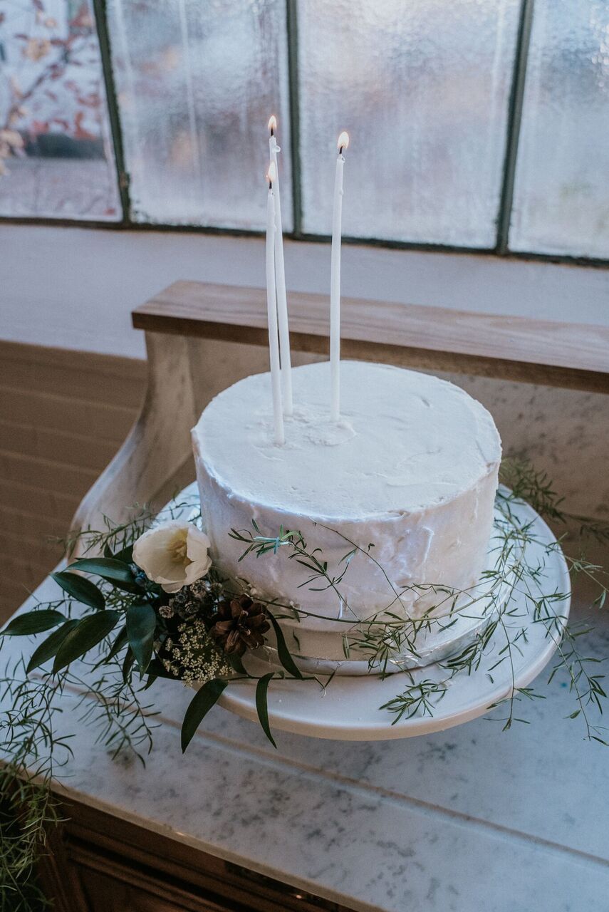 wedding cake toppers lindy hickman photography