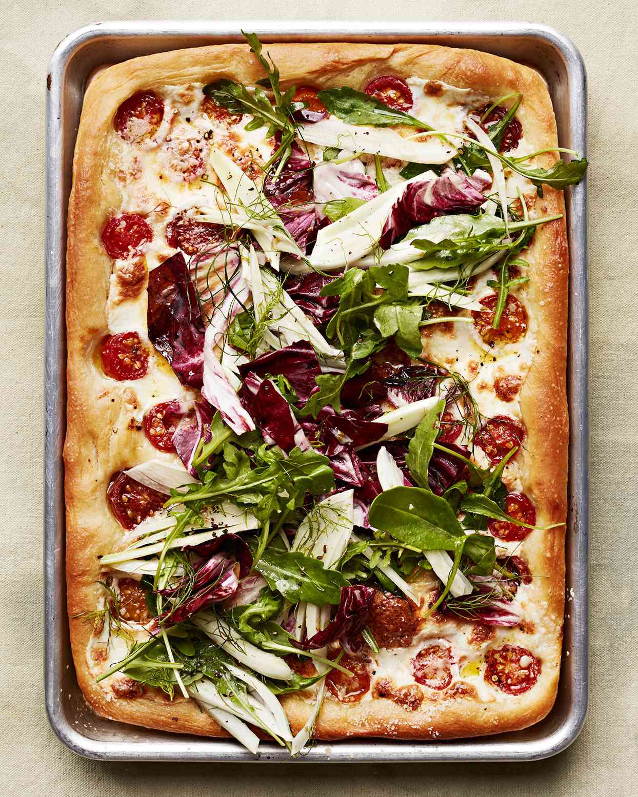 Tricolor-Salad Pizza