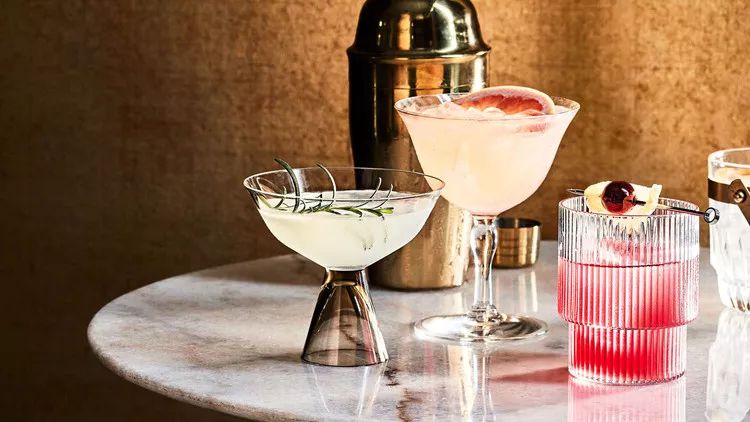  Cinnamon Sour Cocktail 