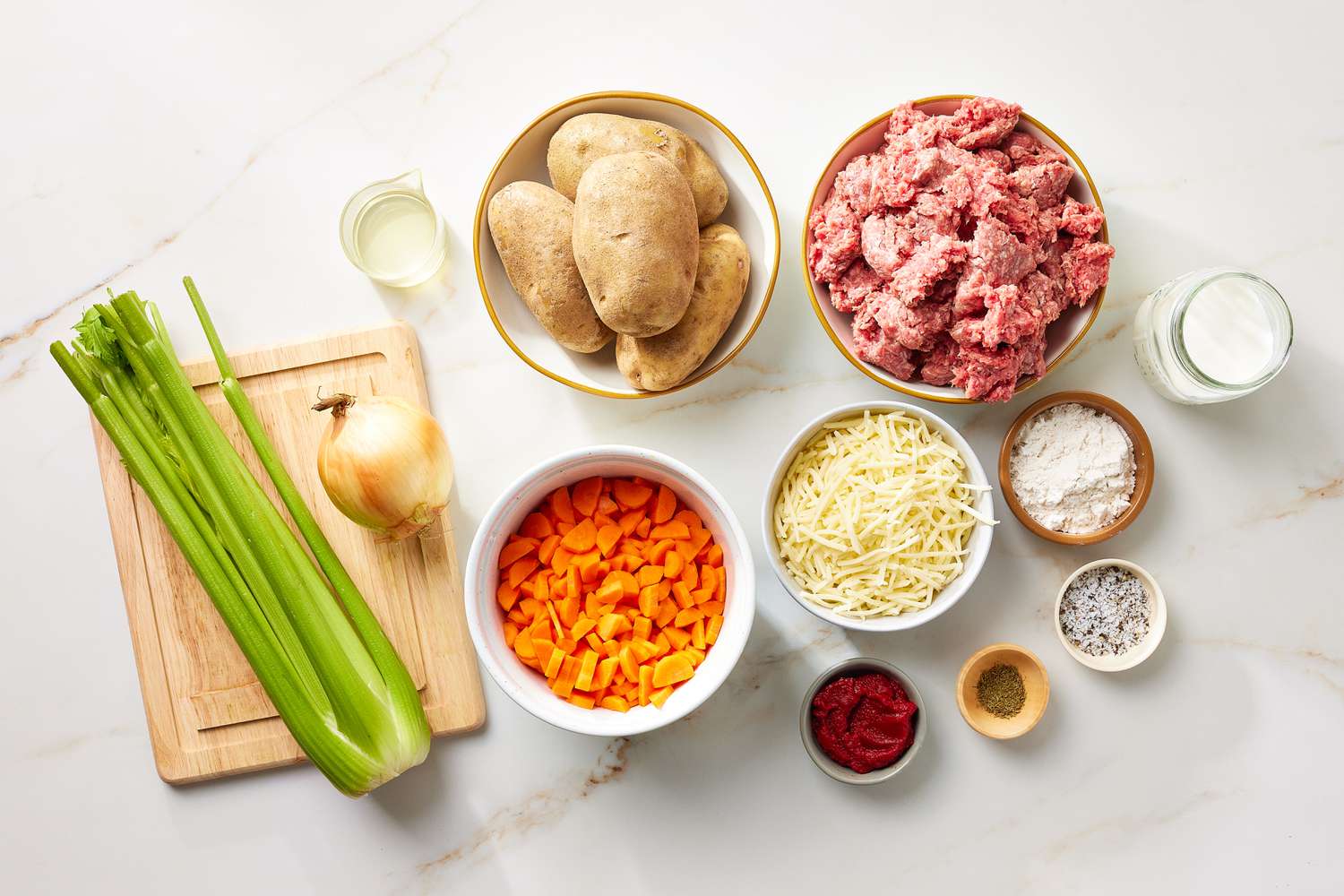 Cheddar-Topped Shepherds Pie