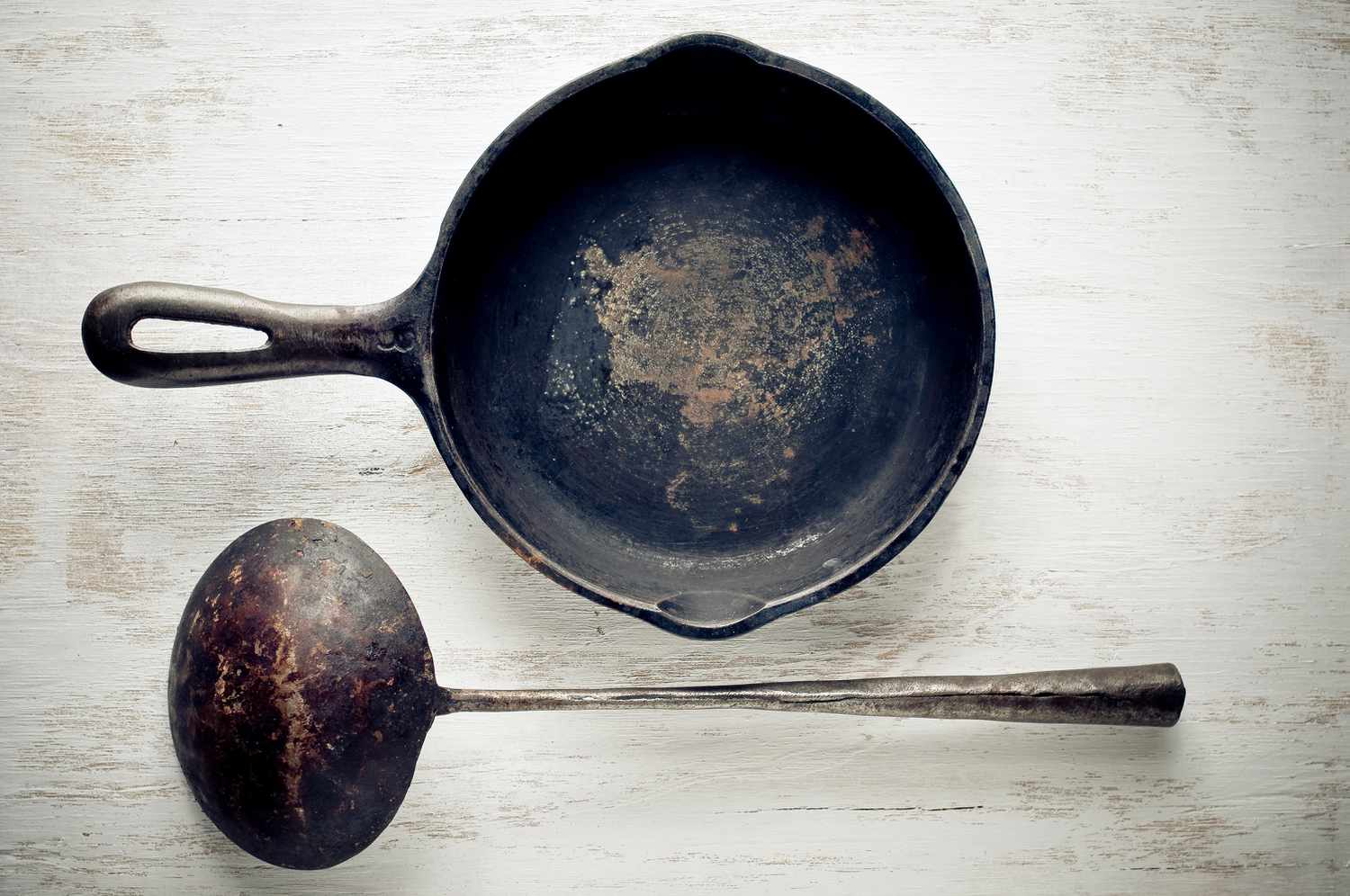 antique cast iron pan rusty
