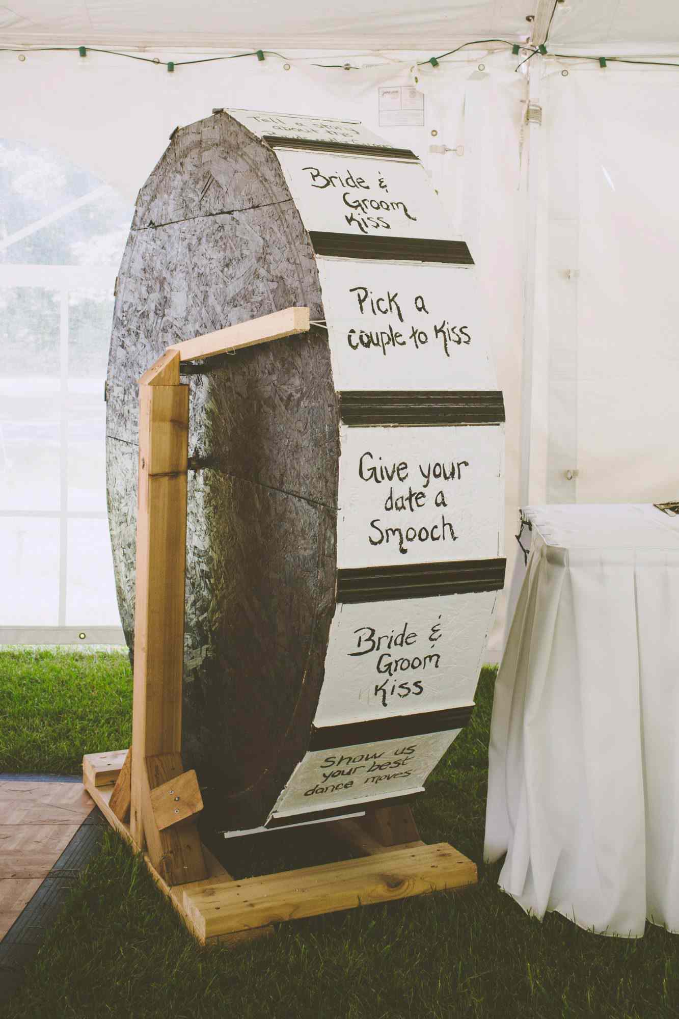 wedding games spinning wheel