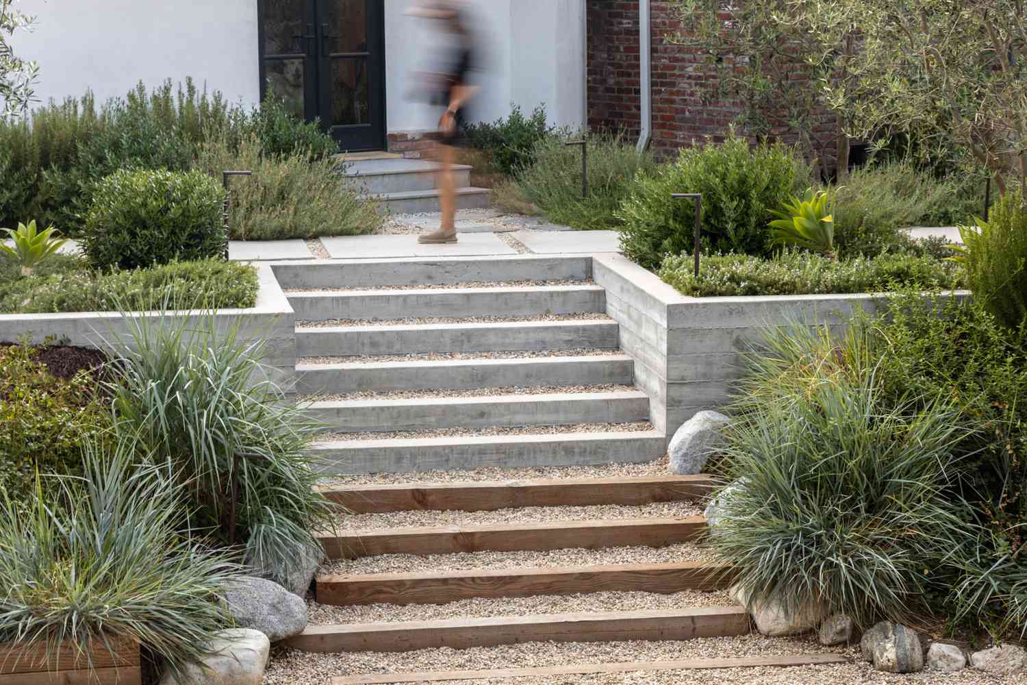 garden wall with steps