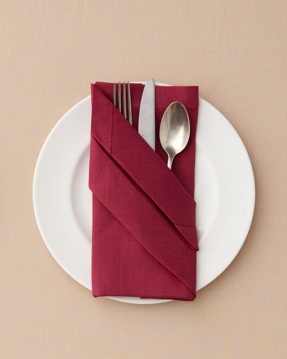 napkin-fold-buffet-wd110589-napkins-283.jpg