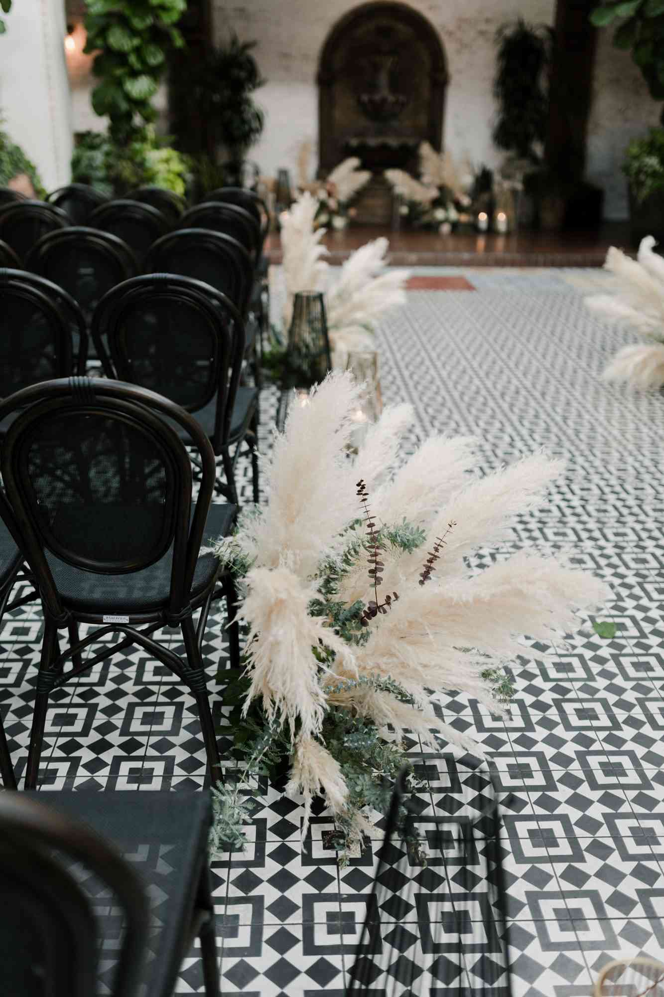 pampas grass aisle decoration