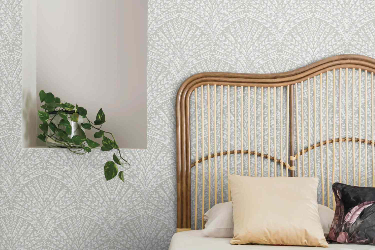 Lulu and Georgia Rayna Wallpaper