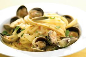 med102963_0607_linguini.jpg