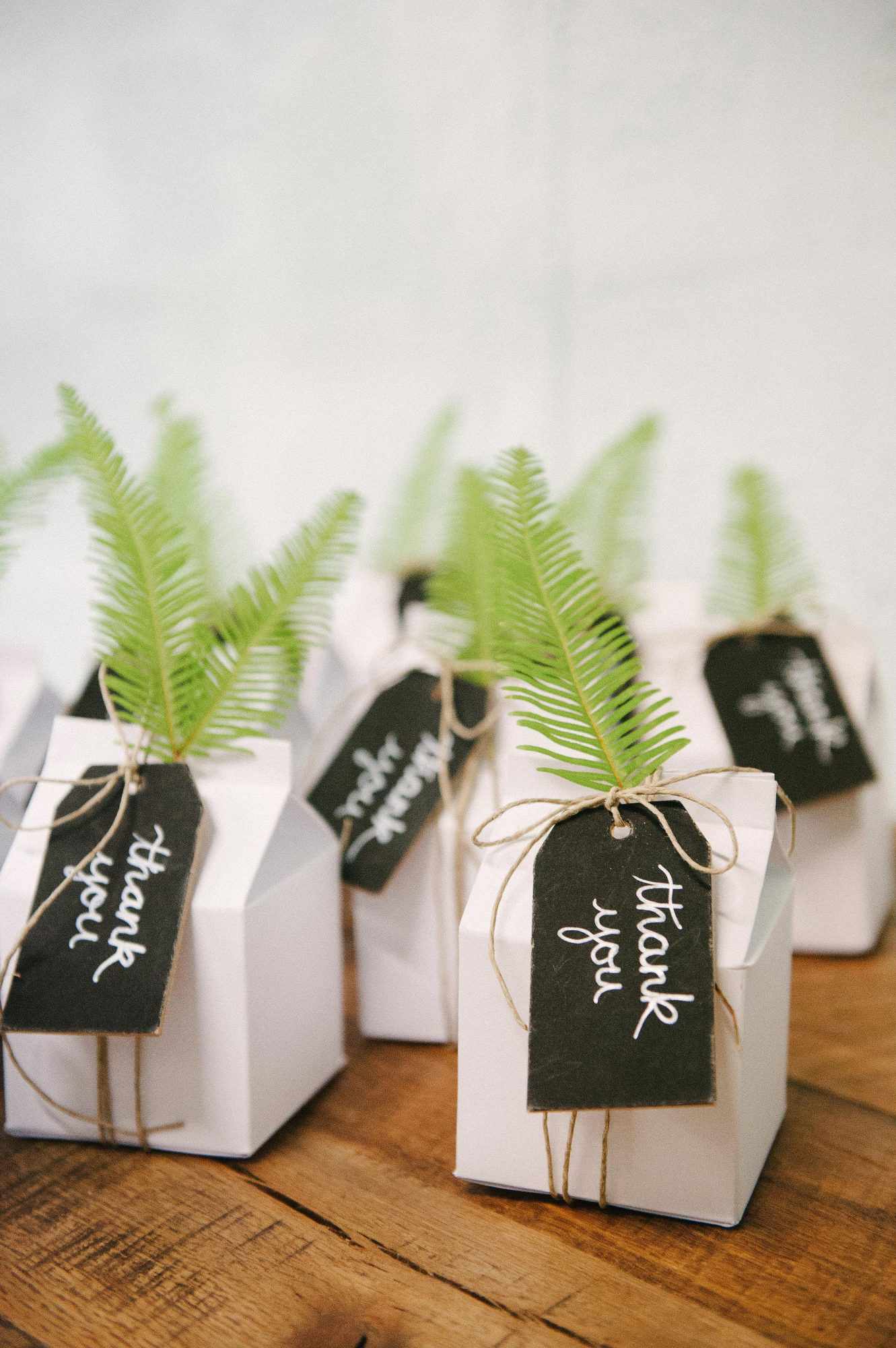 favor boxes with greenery