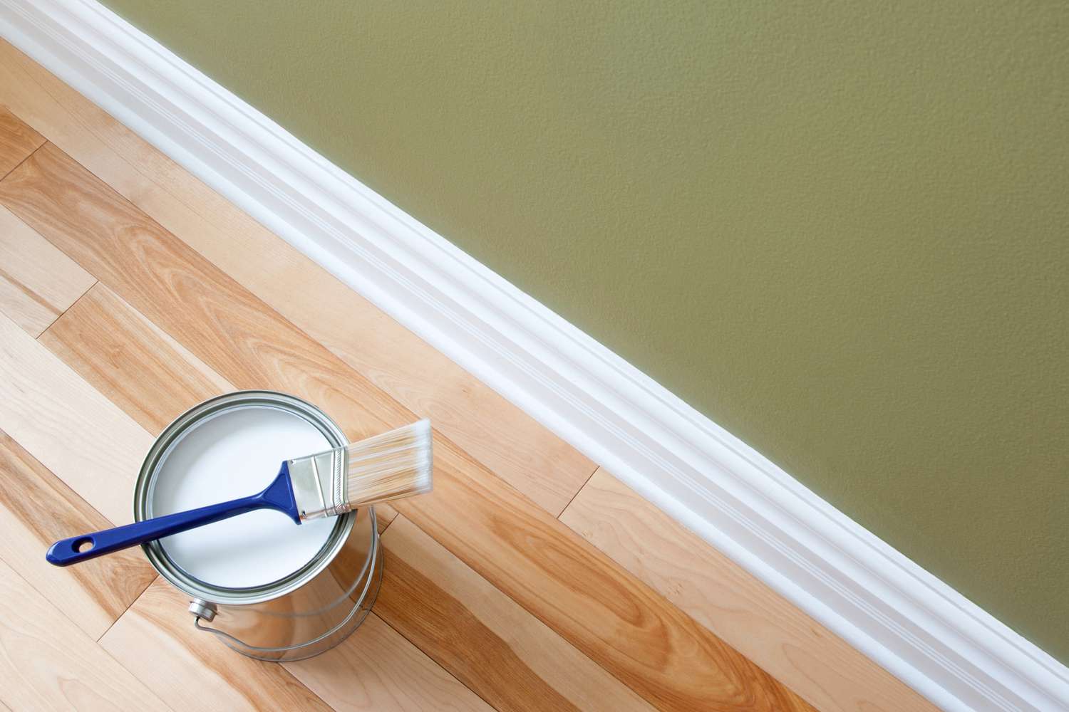 painting white baseboards