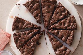 chocolate-skillet-cookie-228-d112793.jpg